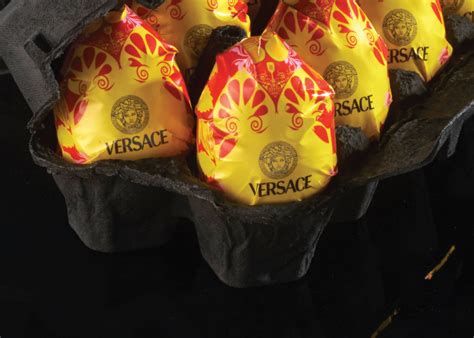 uovo di pasqua versace